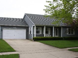 849 Waverly Dr, Elgin, IL 60120