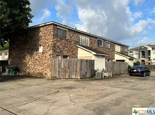 203 Regency Ave, Victoria, TX 77904