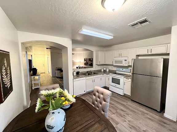 5th image of 630 W Enchanted Desert Dr