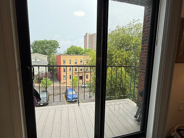 13 Darling St #10B — Photo 7