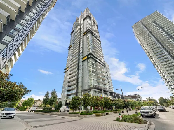 6700 Dunblane Ave #3202, Burnaby, BC V5H 0J3