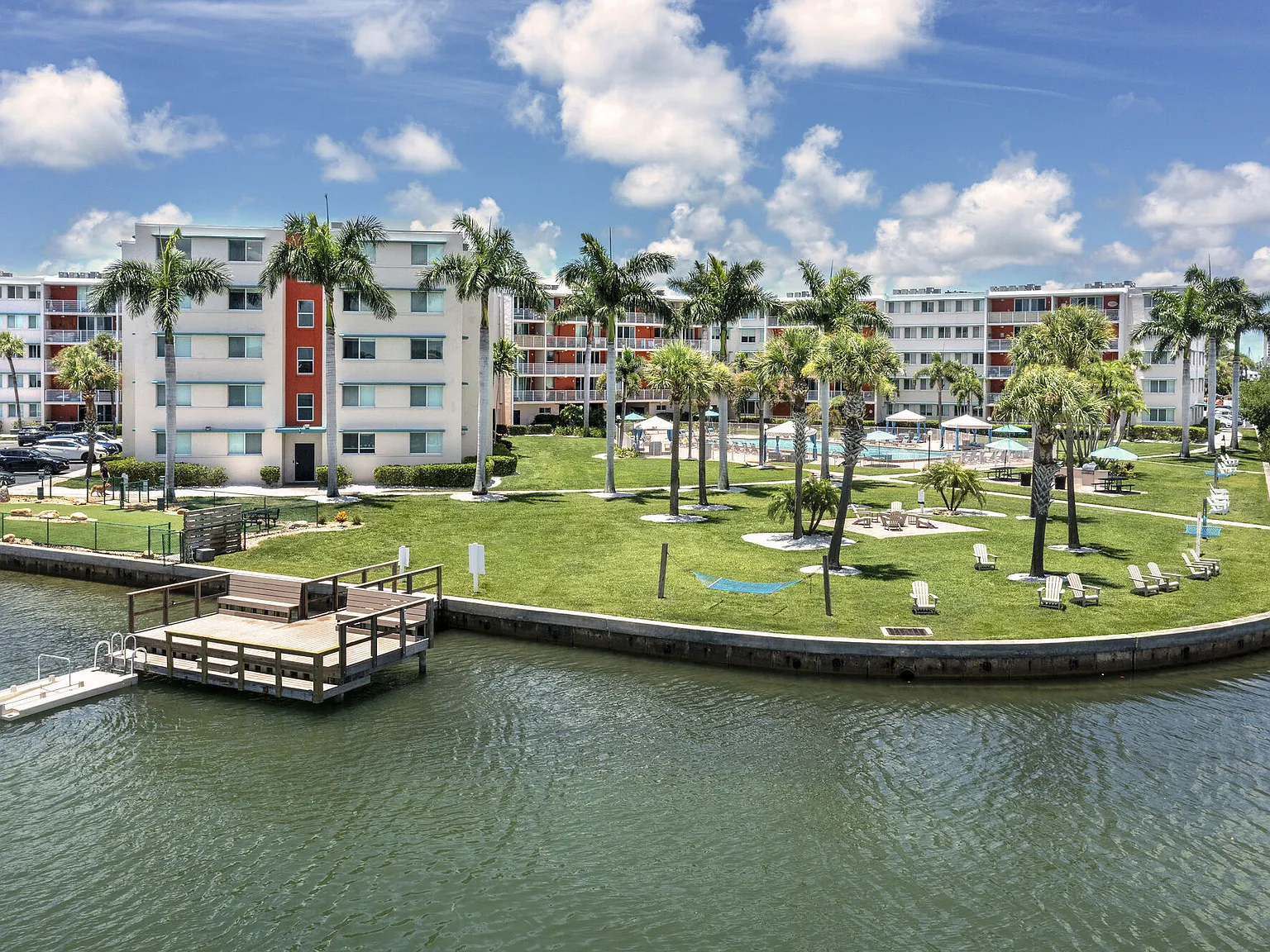 Waters Pointe — Photo 2