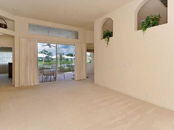 4th image of 5057 Seagrass Dr