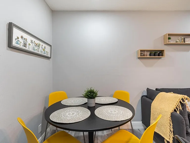 1051 SW 32nd Ct #1 — Photo 7