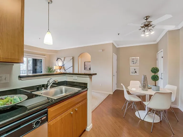 801 S Winchester Blvd #1306 — Photo 4