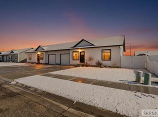 5772 N Wildrose Ave, Idaho Falls, ID 83401