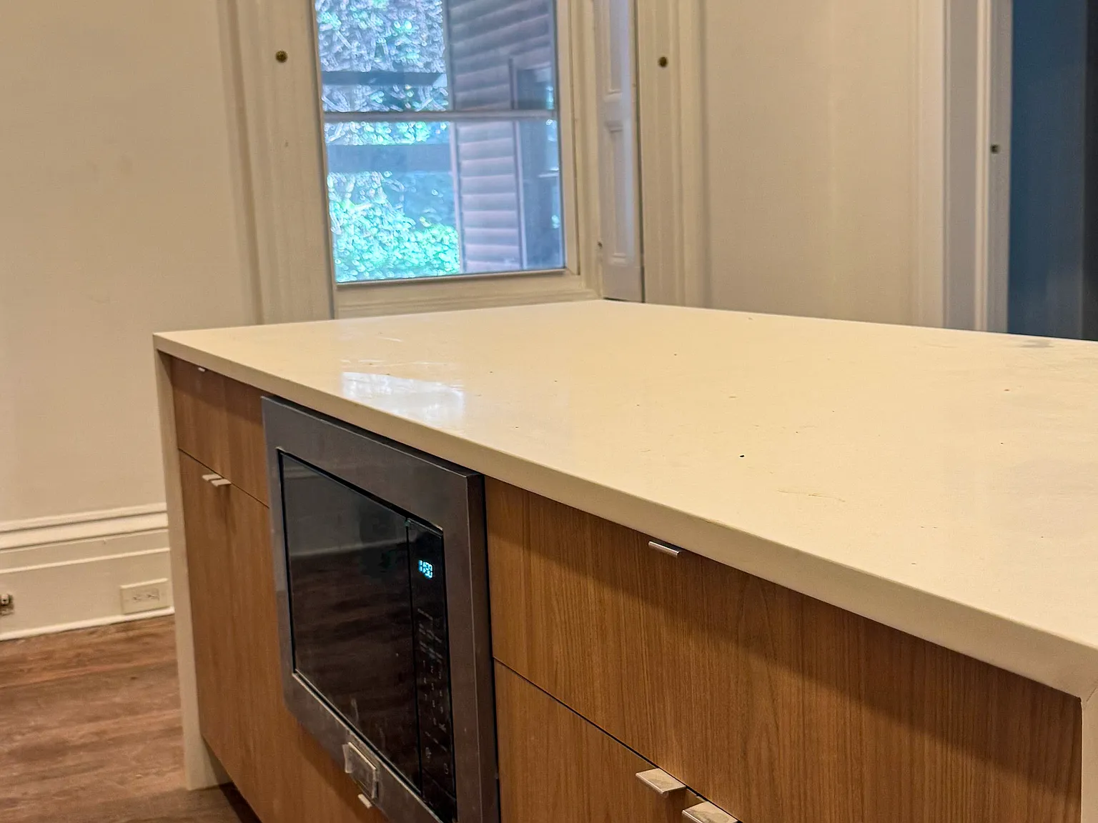 3 bed, 3500 sqft, $11,500 — Photo 3