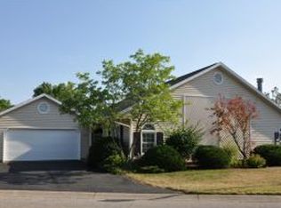 702 E Pepperridge Dr, Bloomington, IN