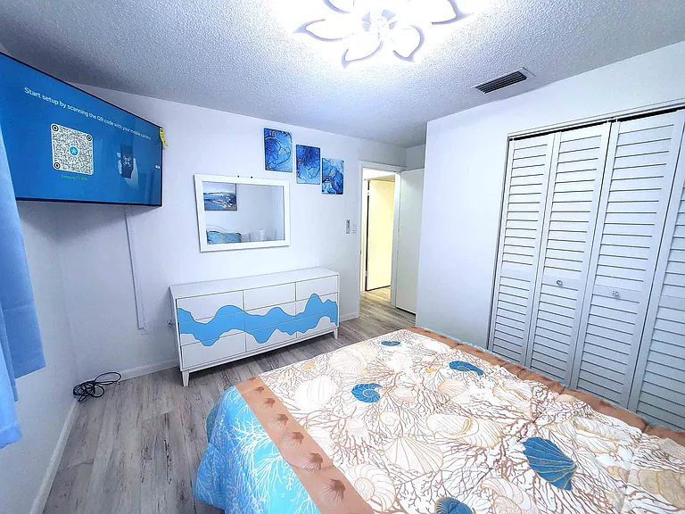 2nd bedroom