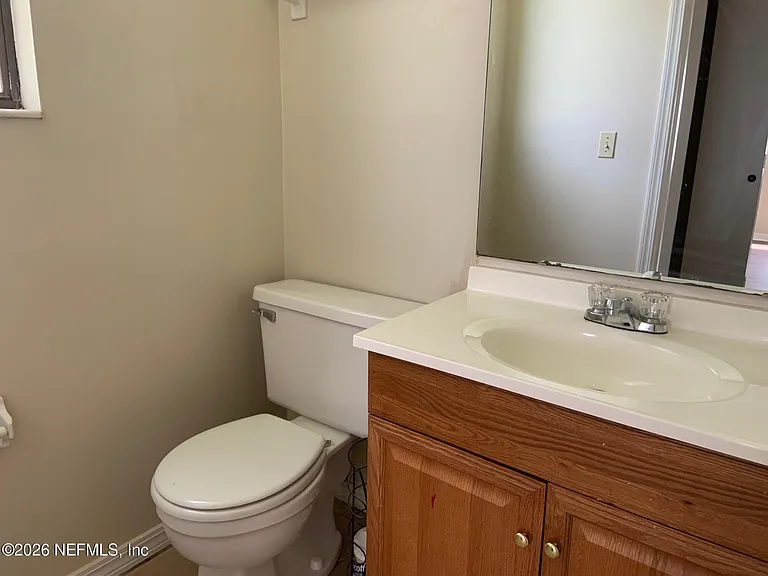 453 Bentwood Ln #B — Photo 10