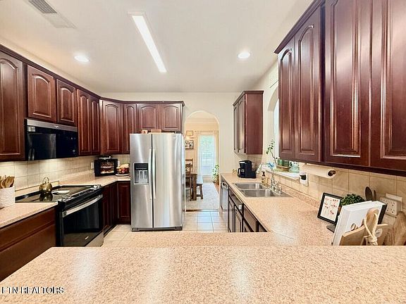 2nd image of 6407 Ridgewalk Ln