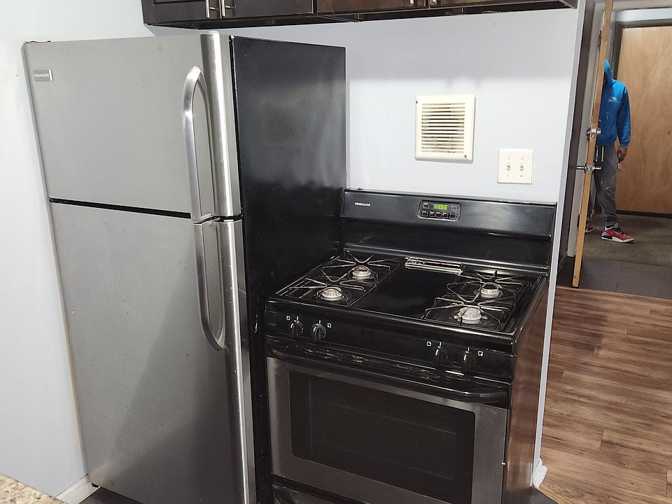 1st image of 3778 W 33rd St APT 7
