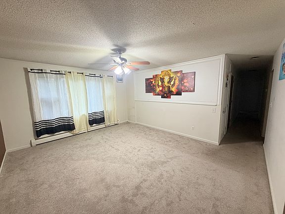 5th image of 44 Helen Ave