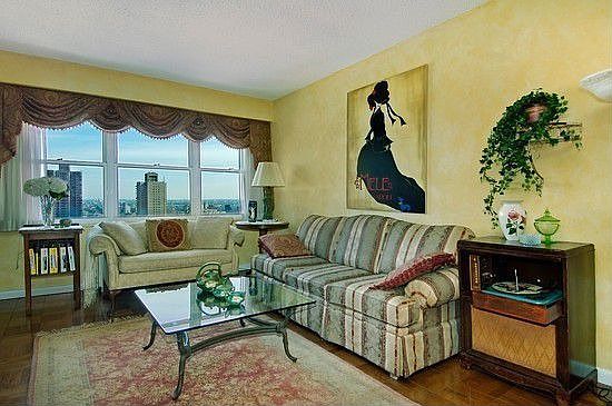 Living Room facing East