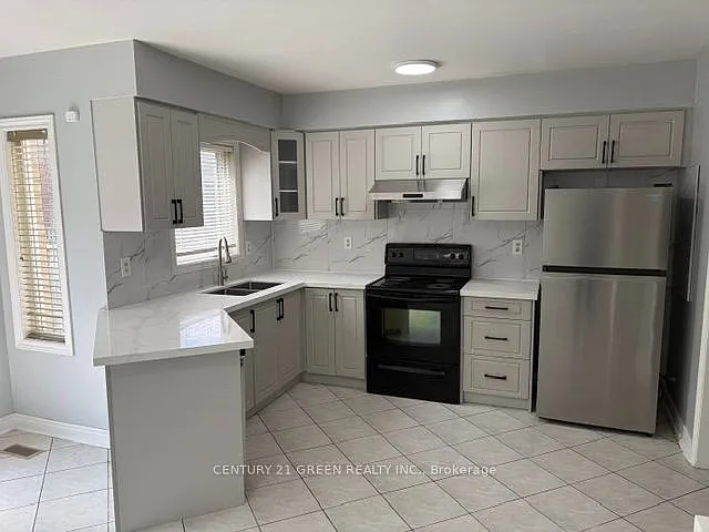 789 Fable Cres — Photo 4