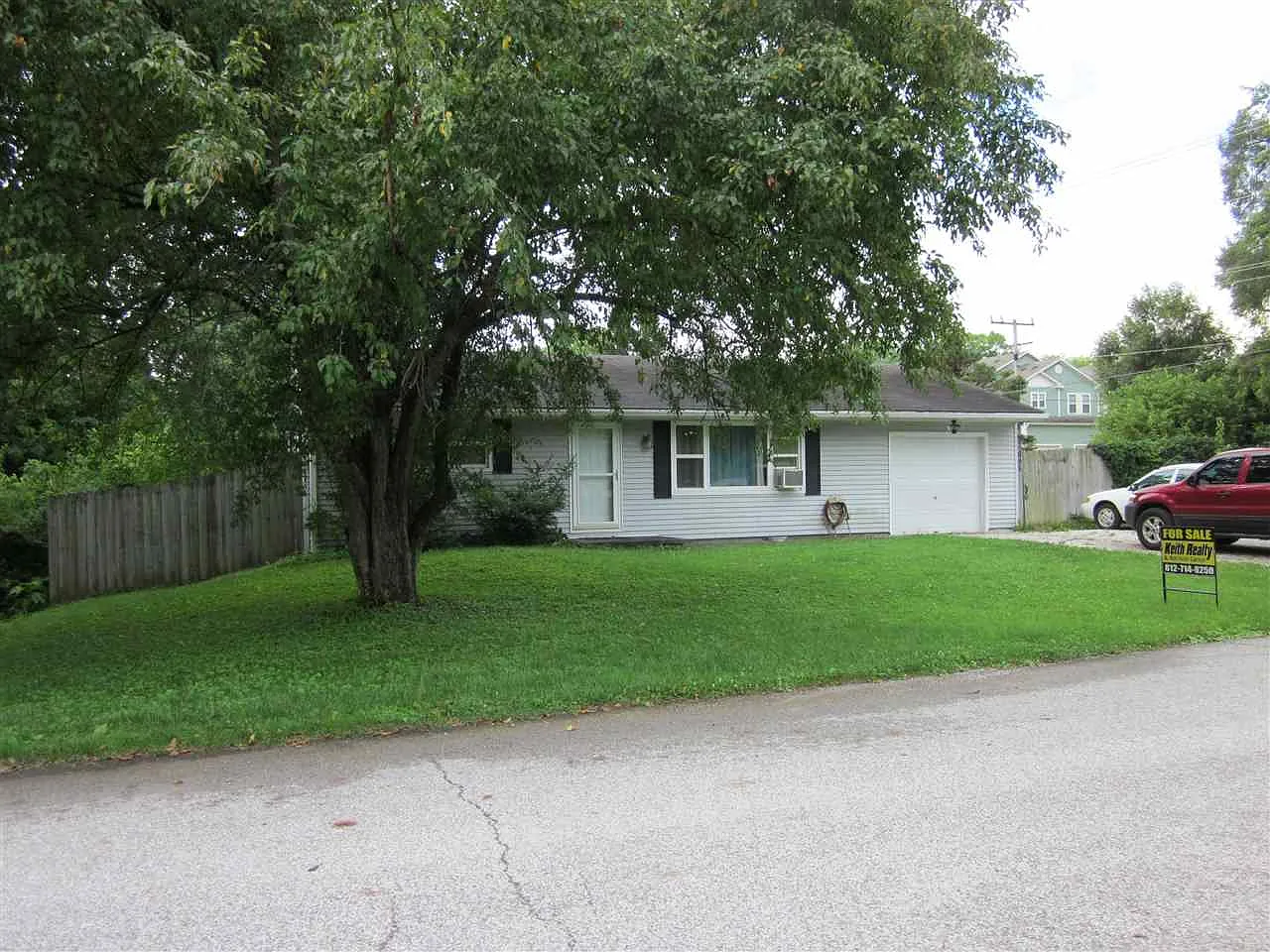695 W Ladd Ave photo 1