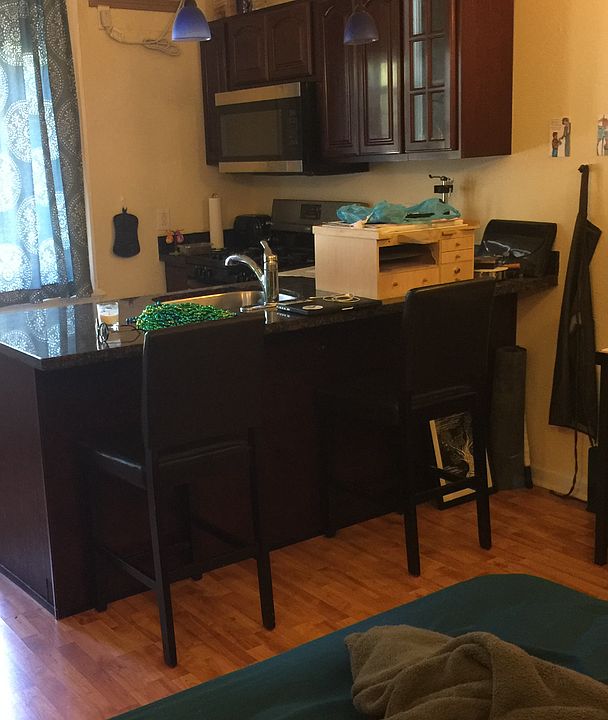 1st image of 621 Broadway St APT D