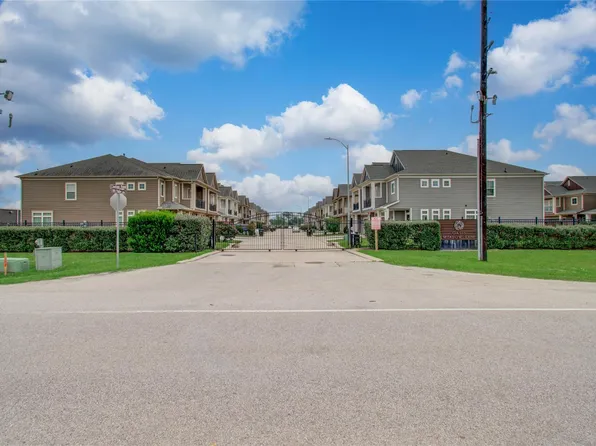 16619 Oasis Meadow Ln, Richmond, TX 77407