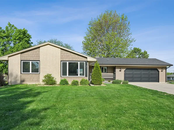 414 Prairie Dr, Monroe, IA 50170