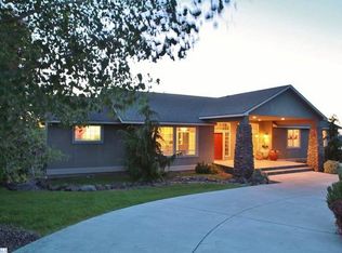 1249 Country Ridge Dr, Richland, WA 99352