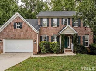 307 Tecumseh Ct, Cary, NC 27513
