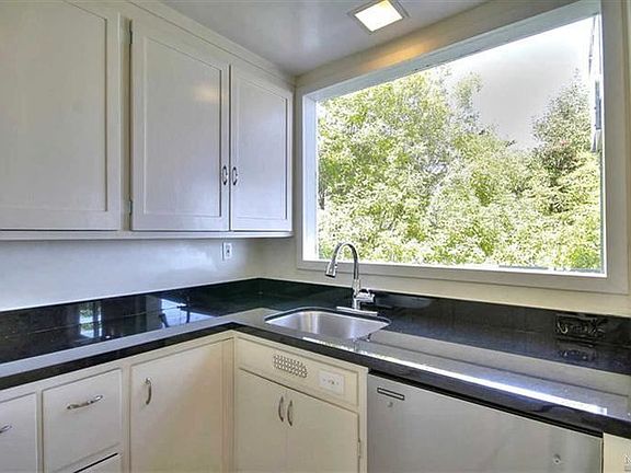 Kitchen, large window
