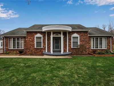 4640 Woods Rd, East Aurora, NY, 14052