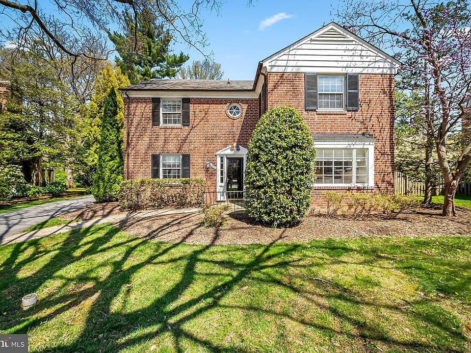 1st image of 5911 Meadowood Rd
