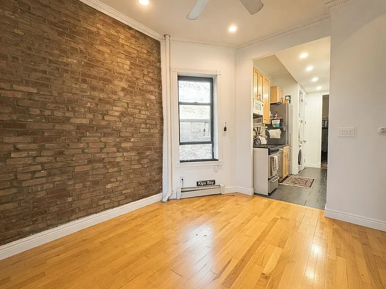 212 E 29th St #4 — Photo 8