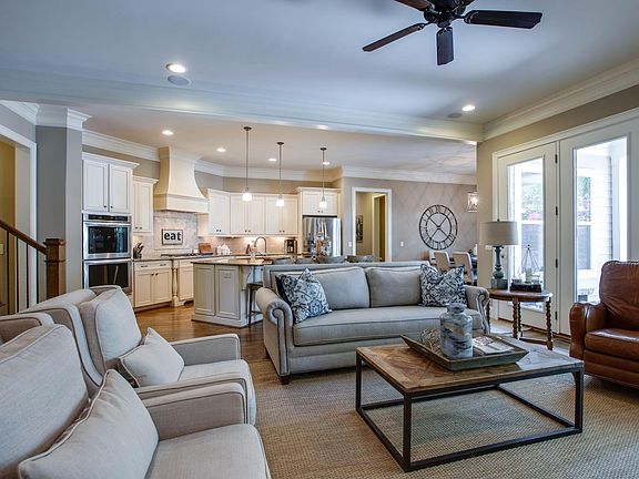 4th image of 1555 Westhaven Blvd