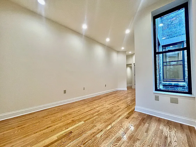 129 E 90th St #5W — Photo 5