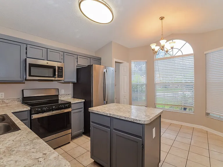 957 Piedmont Oaks Dr — Photo 6