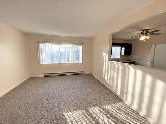 3rd image of 75 Vine St 4-unit 5-B