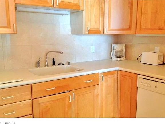 4th image of 58 N Collier Blvd APT 1501