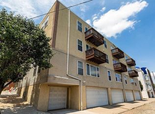 401 N Front St APT 2A, Philadelphia, PA 19123