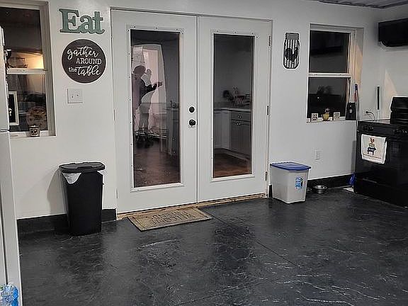 2nd image of 652 McBride Ave