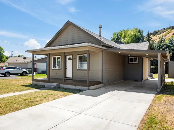 205 W 8th St, Colfax, WA 99111