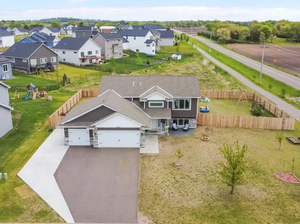 8522 Ebersole Ave NE, Monticello, MN 55362
