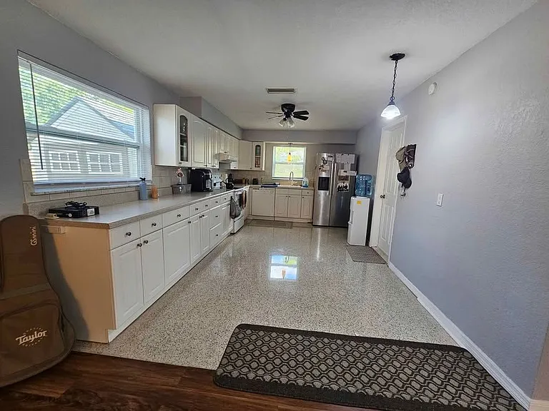 1000 S Lake Dr — Photo 13