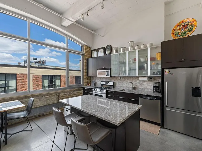 700 Washington Ave N #606 — Photo 2