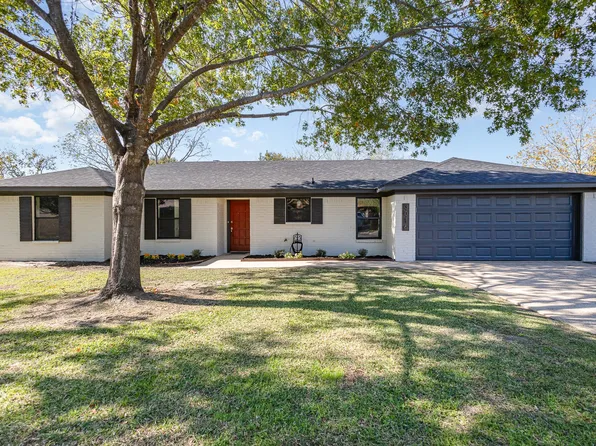 3016 Hillcrest Dr, Corsicana, TX 75110