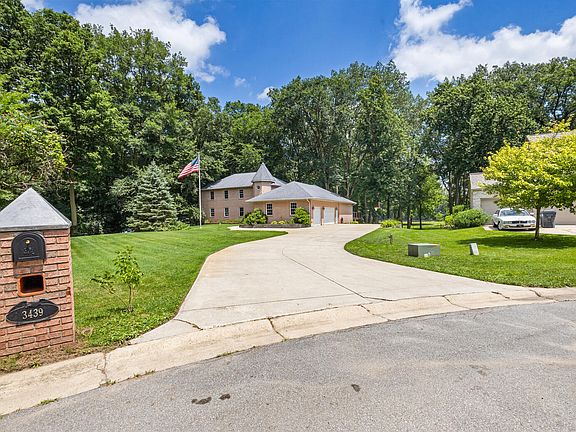 2nd image of 3439 Michael Ln