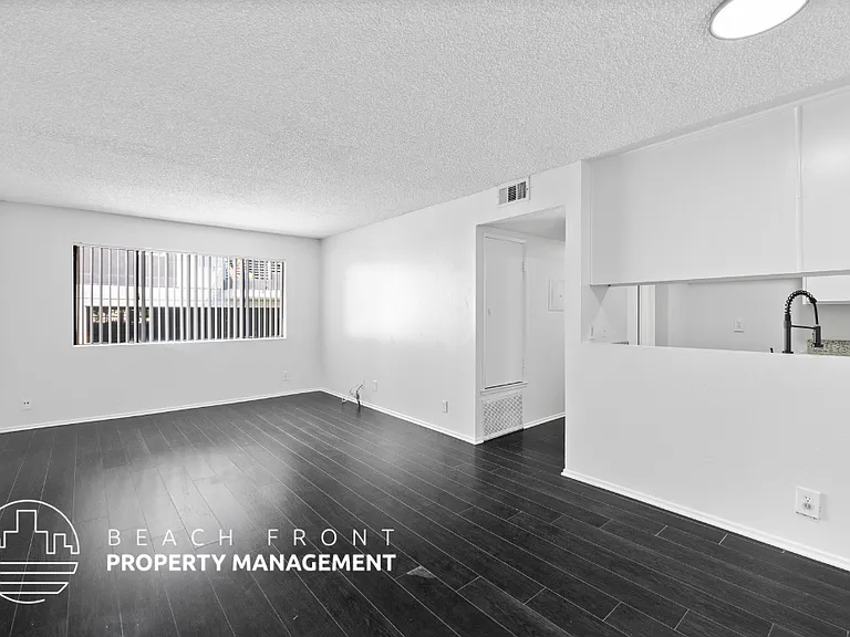 2216-2218 Court St. — Photo 13