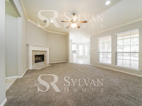 2nd image of 1109 Greenwood Ct