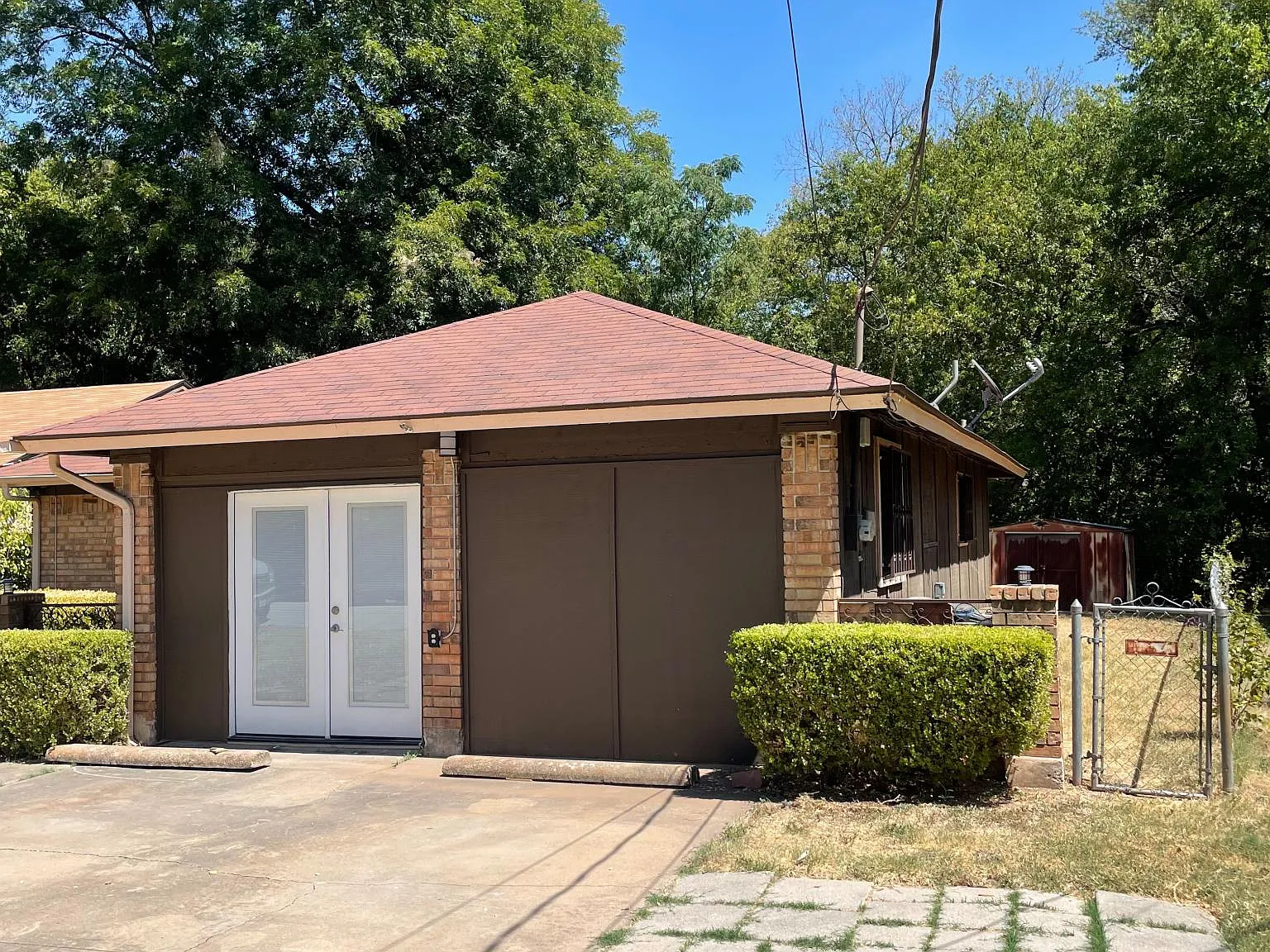 1107 Thurgood Cir — Photo 2