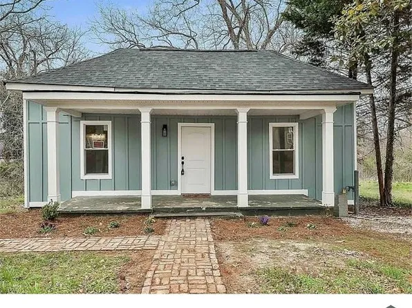 8 Long St, Newnan, GA 30263