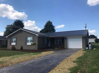 121 Pin Oak Dr, Lancaster, KY 40444