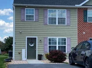 457-471 Lantern Ln, Chambersburg, PA 17201