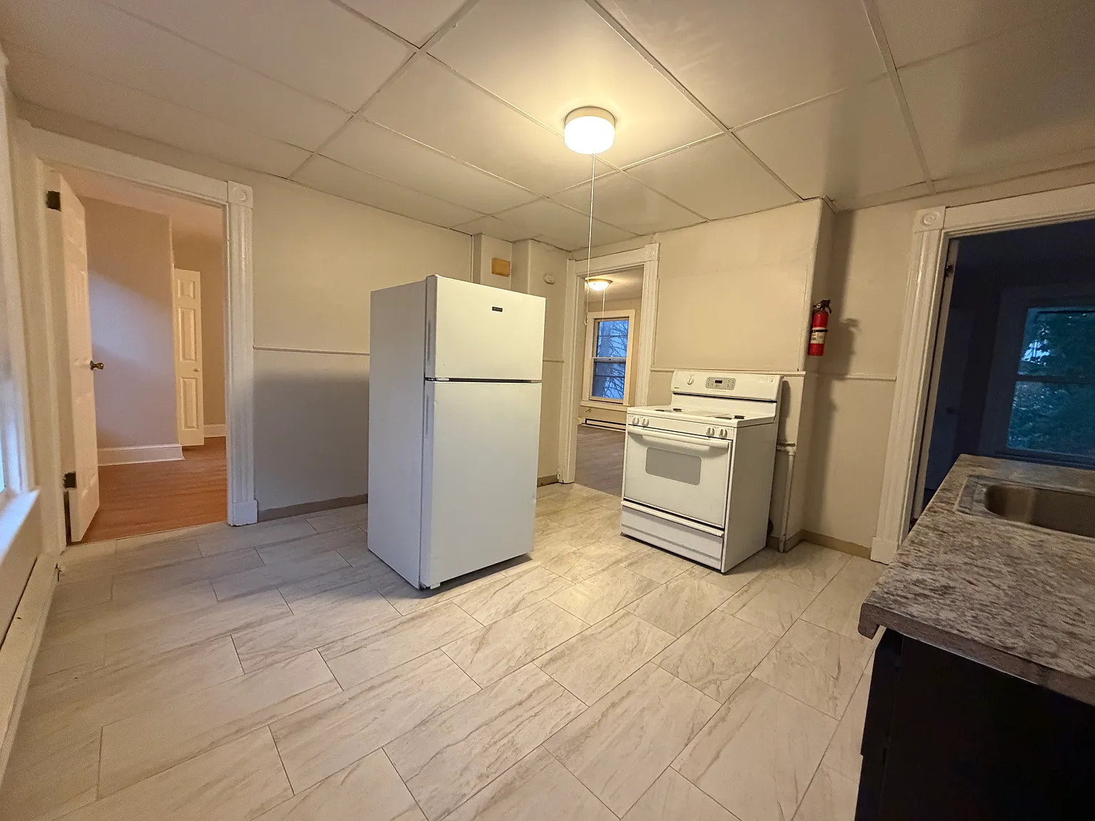 2 bed, 835 sqft, $1,395 — Photo 4