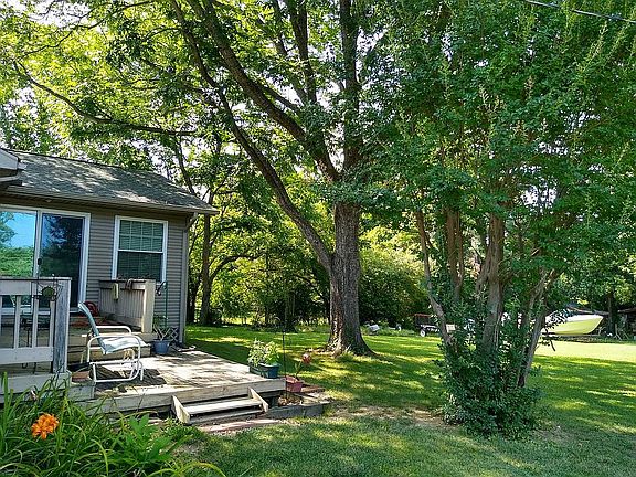 5th image of 929 Homestead Dr